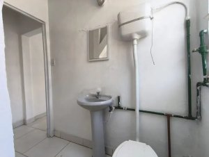 Loja com 70m² no bairro Petrópolis em Porto Alegre para Alugar
