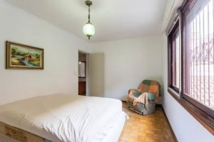 Casa com 300m², 4 dormitórios no bairro Sarandi em Porto Alegre para Alugar