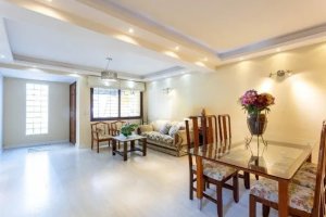 Casa com 300m², 4 dormitórios no bairro Sarandi em Porto Alegre para Alugar
