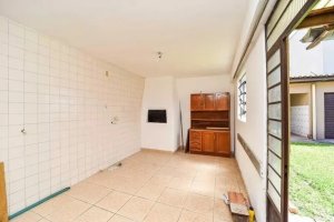 Casa com 240m², 4 dormitórios no bairro Sarandi em Porto Alegre para Alugar