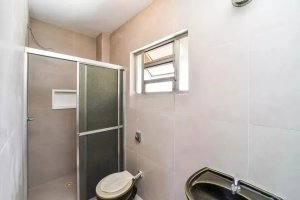 Casa com 240m², 4 dormitórios no bairro Sarandi em Porto Alegre para Alugar