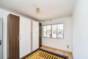 Casa com 240m², 4 dormitórios no bairro Sarandi em Porto Alegre para Alugar