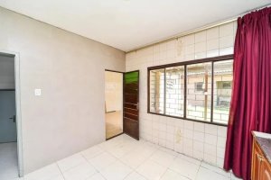 Casa com 240m², 4 dormitórios no bairro Sarandi em Porto Alegre para Alugar