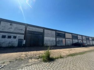 Depósito com 1.700m² no bairro Sarandi em Porto Alegre para Alugar