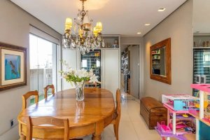 Apartamento com 500m², 4 dormitórios no bairro Moinhos de Vento em Porto Alegre para Alugar