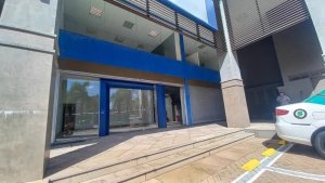 Loja com 520m² no bairro São João em Porto Alegre para Alugar