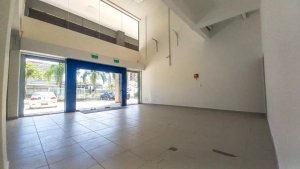 Loja com 520m² no bairro São João em Porto Alegre para Alugar