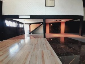 Depósito com 430m² no bairro Sarandi em Porto Alegre para Alugar