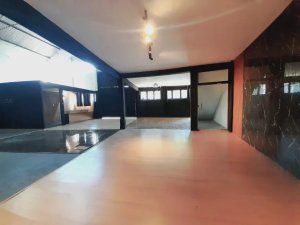 Depósito com 430m² no bairro Sarandi em Porto Alegre para Alugar
