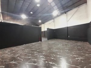 Depósito com 430m² no bairro Sarandi em Porto Alegre para Alugar