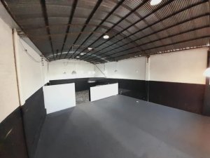 Depósito com 430m² no bairro Sarandi em Porto Alegre para Alugar
