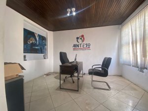 Casa comercial com 250m² no bairro Floresta em Porto Alegre para Alugar