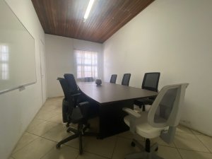 Casa comercial com 250m² no bairro Floresta em Porto Alegre para Alugar