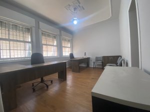 Casa comercial com 250m² no bairro Floresta em Porto Alegre para Alugar