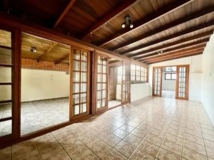 Apartamento com 200m², 3 dormitórios no bairro São João em Porto Alegre para Alugar