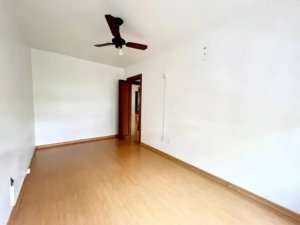 Apartamento com 200m², 3 dormitórios no bairro São João em Porto Alegre para Alugar