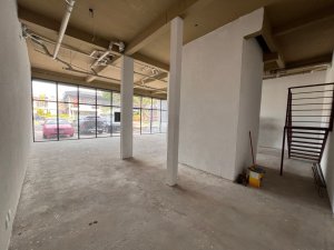 Loja com 117m² no bairro Chácara das Pedras em Porto Alegre para Alugar