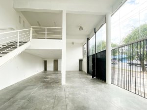Loja com 212m² no bairro Vila Jardim em Porto Alegre para Alugar