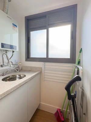 Apartamento com 44m², 1 dormitório no bairro Passo da Areia em Porto Alegre para Alugar