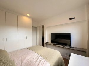Apartamento com 44m², 1 dormitório no bairro Passo da Areia em Porto Alegre para Alugar