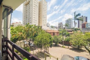 Apartamento com 110m², 3 dormitórios no bairro Auxiliadora em Porto Alegre para Alugar