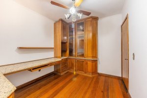 Casa comercial com 230m² no bairro São Geraldo em Porto Alegre para Alugar