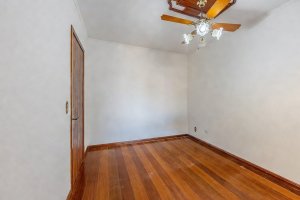 Casa comercial com 230m² no bairro São Geraldo em Porto Alegre para Alugar