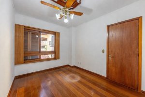 Casa comercial com 230m² no bairro São Geraldo em Porto Alegre para Alugar
