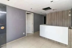 Prédio Comercial com 619m² no bairro Santana em Porto Alegre para Alugar