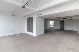 Prédio Comercial com 619m² no bairro Santana em Porto Alegre para Alugar