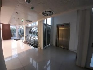 Prédio Comercial com 4.710m² no bairro Anchieta em Porto Alegre para Alugar
