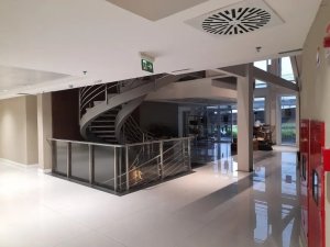 Prédio Comercial com 4.710m² no bairro Anchieta em Porto Alegre para Alugar