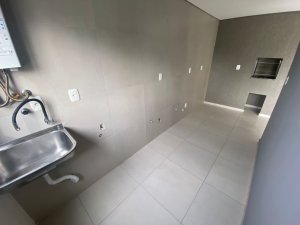 Apartamento com 49m², 2 dormitórios no bairro Jardim do Salso em Porto Alegre para Alugar