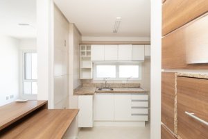 Apartamento com 75m², 3 dormitórios no bairro Cristal em Porto Alegre para Alugar