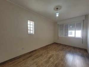 Casa com 230m², 4 dormitórios no bairro Jardim São Pedro em Porto Alegre para Alugar