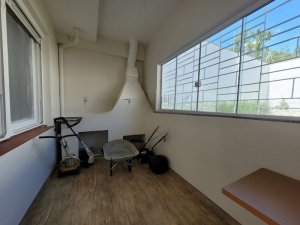 Casa com 230m², 4 dormitórios no bairro Jardim São Pedro em Porto Alegre para Alugar