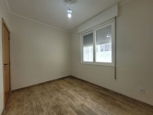 Casa com 230m², 4 dormitórios no bairro Jardim São Pedro em Porto Alegre para Alugar