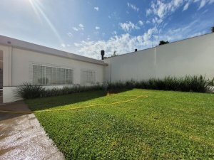 Casa com 230m², 4 dormitórios no bairro Jardim São Pedro em Porto Alegre para Alugar