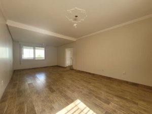 Casa com 230m², 4 dormitórios no bairro Jardim São Pedro em Porto Alegre para Alugar
