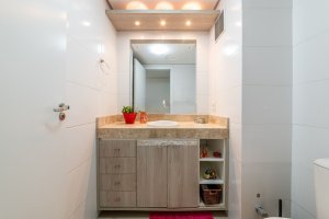 Apartamento com 80m², 2 dormitórios no bairro Petrópolis em Porto Alegre para Alugar