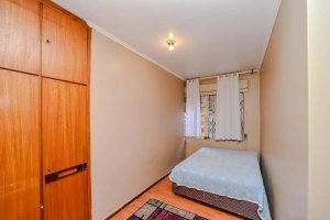Casa com 390m², 4 dormitórios no bairro Jardim Lindóia em Porto Alegre para Alugar