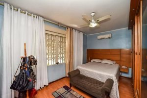 Casa com 390m², 4 dormitórios no bairro Jardim Lindóia em Porto Alegre para Alugar