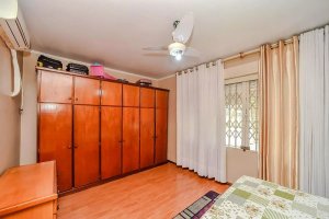 Casa com 390m², 4 dormitórios no bairro Jardim Lindóia em Porto Alegre para Alugar