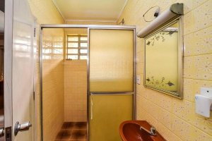 Casa com 390m², 4 dormitórios no bairro Jardim Lindóia em Porto Alegre para Alugar