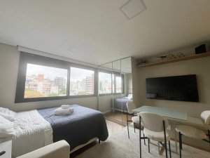 Apartamento com 29m², 1 dormitório no bairro Mont Serrat em Porto Alegre para Alugar