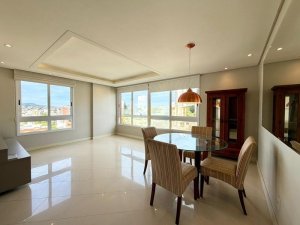 Apartamento com 90m², 3 dormitórios no bairro Petrópolis em Porto Alegre para Alugar