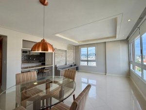 Apartamento com 90m², 3 dormitórios no bairro Petrópolis em Porto Alegre para Alugar