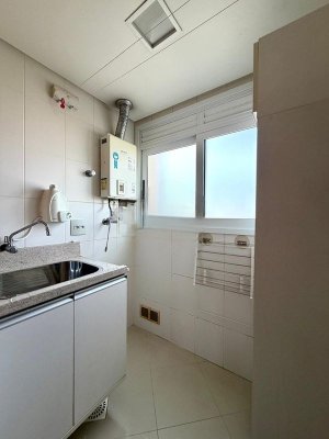 Apartamento com 90m², 3 dormitórios no bairro Petrópolis em Porto Alegre para Alugar