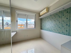 Apartamento com 90m², 3 dormitórios no bairro Petrópolis em Porto Alegre para Alugar