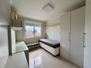 Apartamento com 90m², 3 dormitórios no bairro Petrópolis em Porto Alegre para Alugar